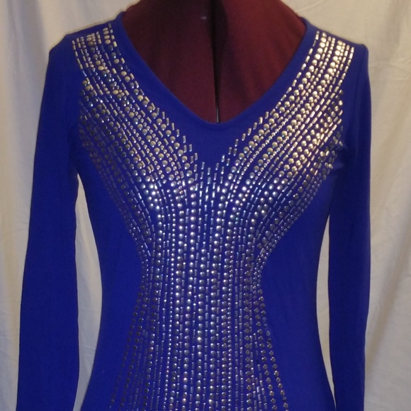 Alberto Makali Tops - ALBERTO MAKALI Long Sleeved Embellished V-Neck Top